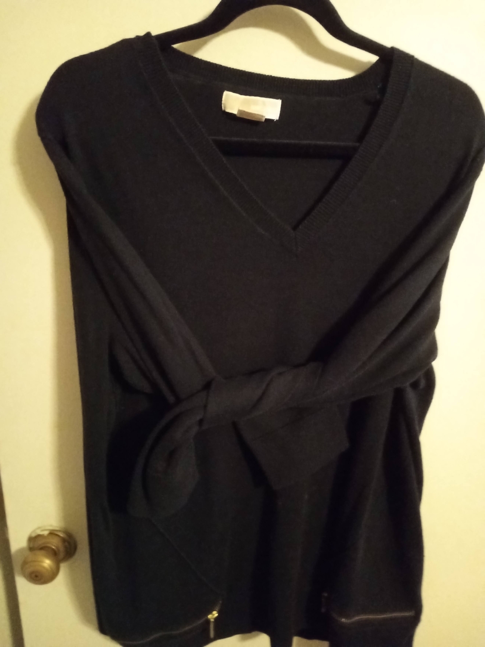 MICHAEL Michael Kors Black V‑Neck Knit Sweater